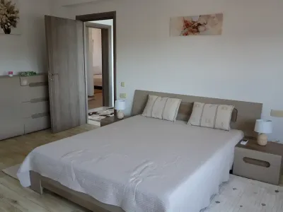 dormitor cu pat matrimonial inchiriere casa Sector 1 București